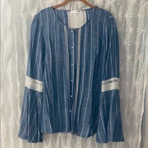 Kut from the Kloth beautiful blue white stripe top